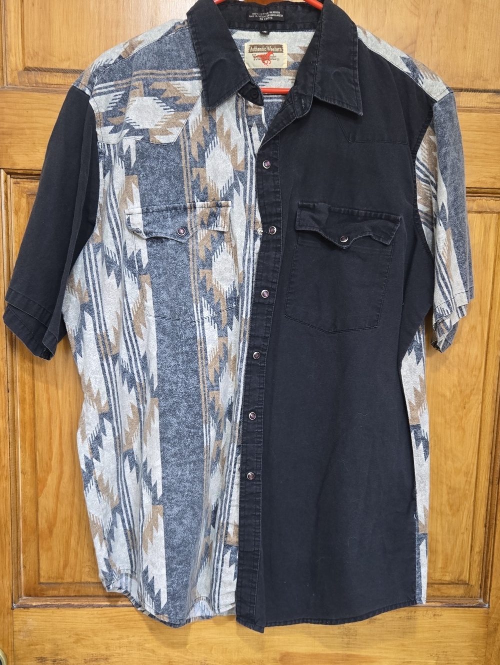Vintage Authentic Western Wear Black & Brown Aztec Panel Short Sleeve Shirt